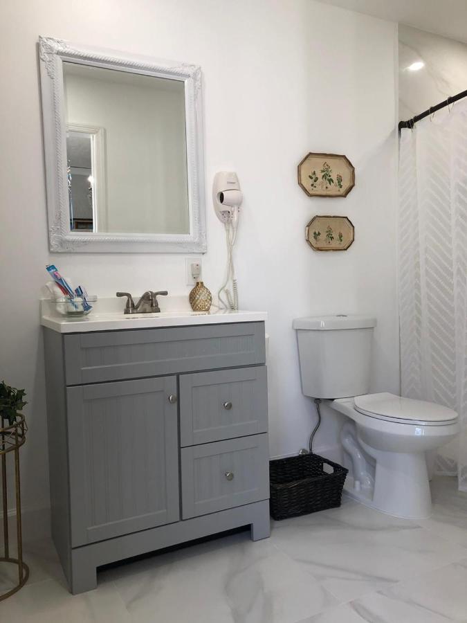 Comfy And Spacious Suite With Free Parking 마이애미 외부 사진